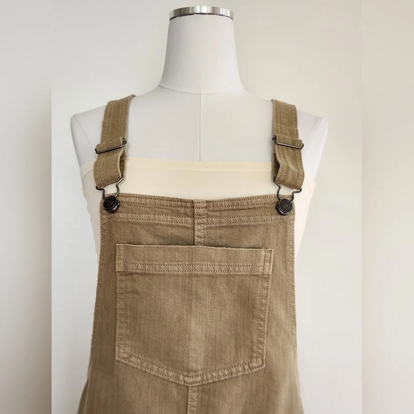 NWT || AERIE || khaki, green, overalls, bibs, shorts, pockets, casual, size xs - Picture 6 of 7